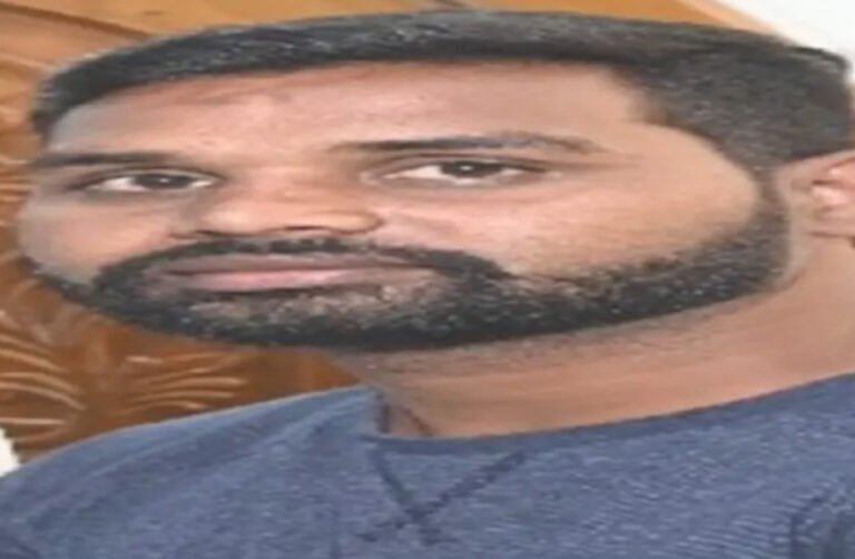 BIG BREAKING: डीडी बार हत्याकांड का मुख्य आरोपी विश्वनाथ मंडल ने कोर्ट में किया सरेंडर