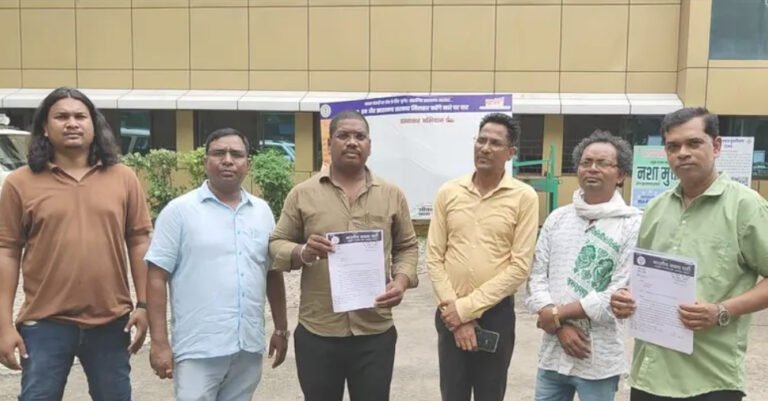 जमशेदपुर न्यूज: आदिवासी जमीन के कथित अवैध हस्तांतरण पर भाजपा एसटी मोर्चा ने प्रशासन से जांच की मांग की