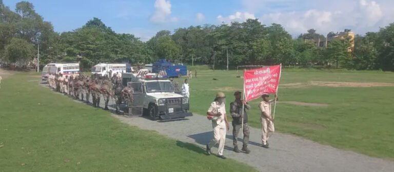 जमशेदपुर न्यूज: गोलमुरी पुलिस केंद्र में दंगा-रोधी मॉक ड्रिल, पुलिस ने परखी अपनी तैयारी