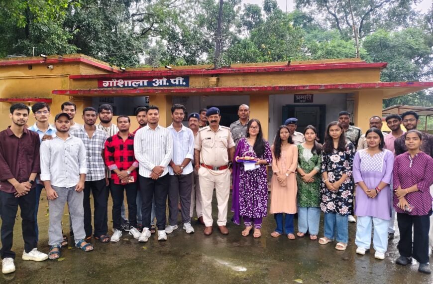 रक्षकों के नाम राखी!!LiGHT Sindri ने पुलिस और सुरक्षा कर्मियों को बांधी&hellip;